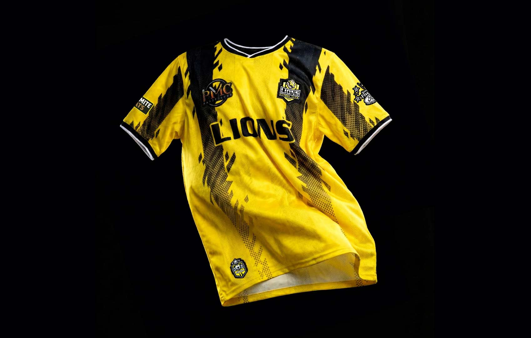 LIONS FC / UNIFORMES LOCAL